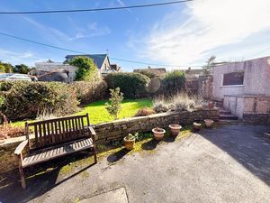 Photo 11- click for photo gallery